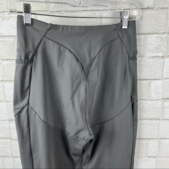 Gymshark Asymetric Legging Smokey grey / Black legging size Medium - Picture 7 of 10